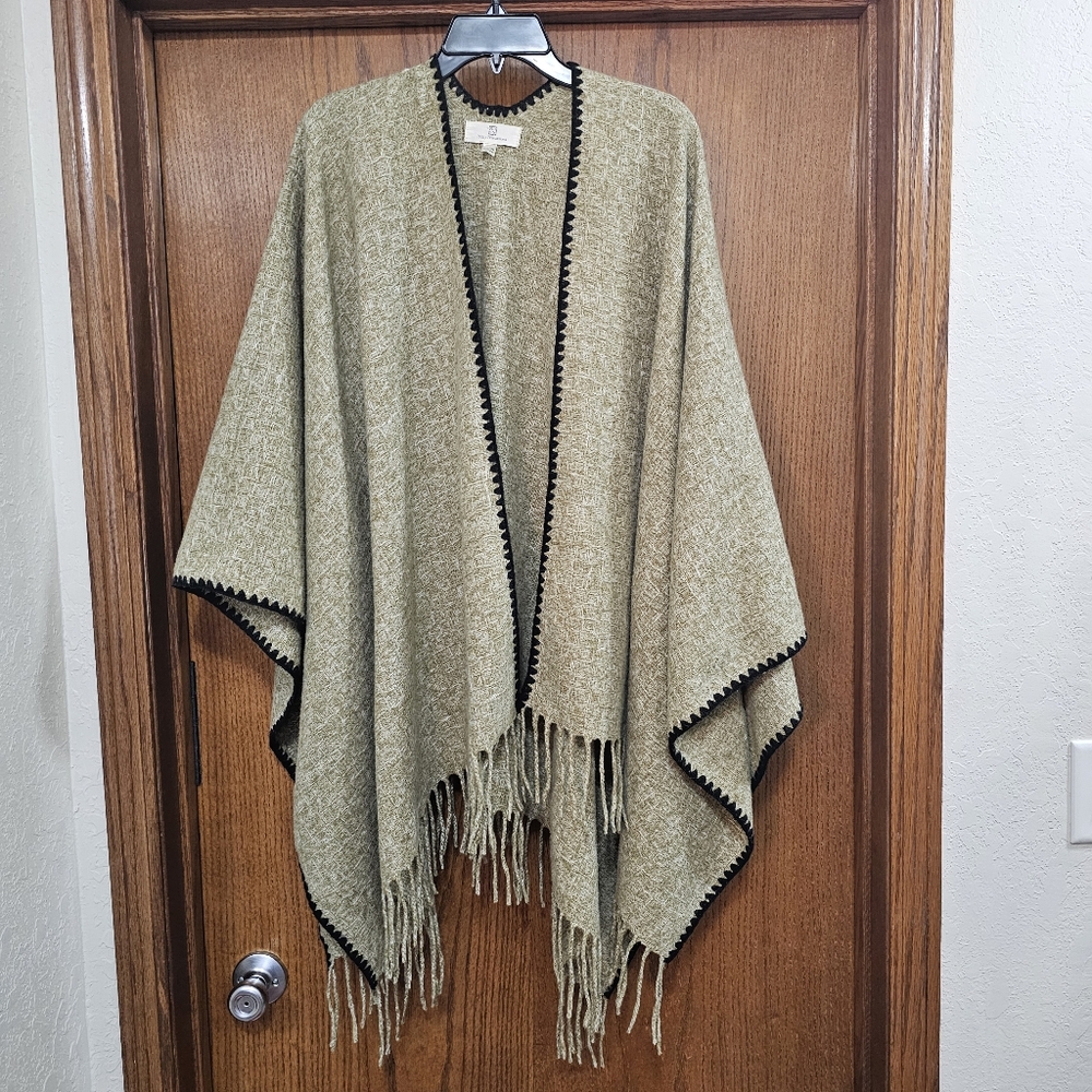 Pretty Persuasions Green Shaw Poncho Black Stitch Buttery Soft One Size Fits All